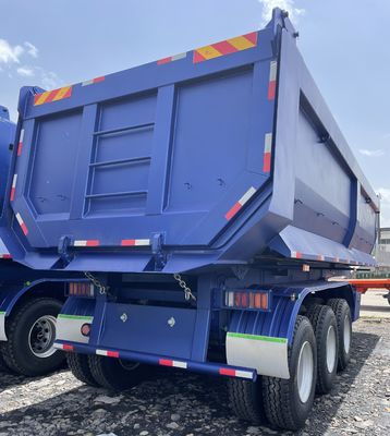 3 Achsen 9800x2500x3500mm Abstoßanhänger Hydraulische Rückenverschiebung für den Transport von Schüttgut