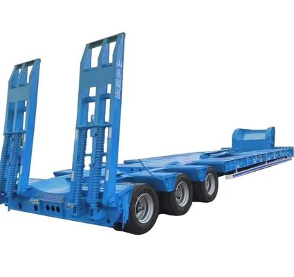 Lkw-Anhänger mit 3 Achsen Hydraulischer Niedrigbett-Halbanhänger für den Transport schwerer Ausrüstung