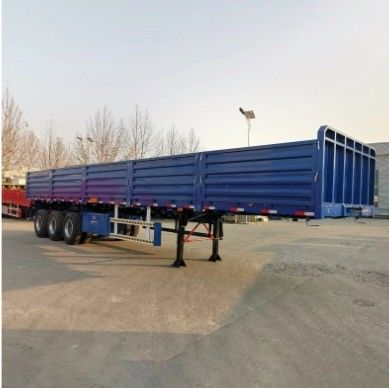 Guter Export 13m 3 Achs Seitenwand Semi-Anhänger mit hoher Nutzlast und Stahlmaterial