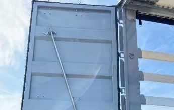 Anpassbarer 53 Ft Tarpaulin Seitenvorhang Behälter Semi-Anhänger für Getränke und Gemüse