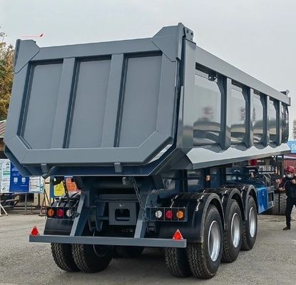 Lkw-Anhänger 3/4 Achse 24-55CBM Rücken-Dump Semi-Anhänger Tipper mit fortschrittlicher Technologie