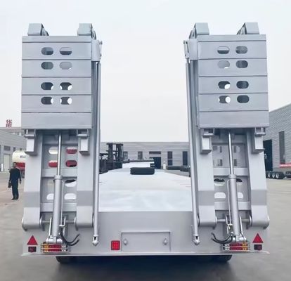Hydraulische Leiter Niedrigbett-Lkw-Anhänger für den Transport schwerer Geräte 13000x2500x1100