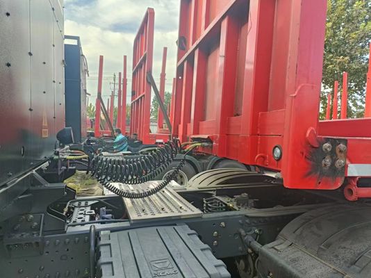80T Flachbettenholz- oder Baumstammlader Halbanhänger mit Seitensäulen Mechanische Aufhängung