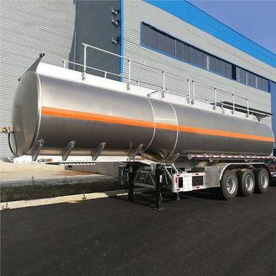 Standard 28 Tonnen Landungsgetriebe Wosheng Halbanhänger für Öl/Wasser/Milch/Benzinbehälter