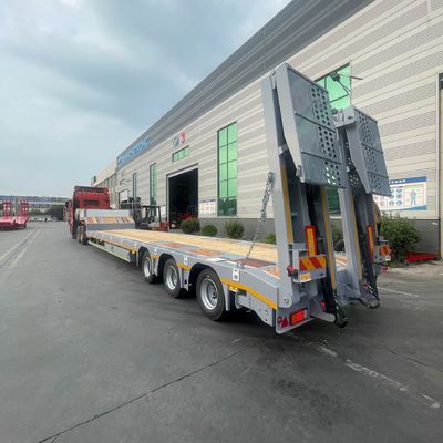 Luftfederung 3 Achsen 40 - 80 Tonnen Stahl-Low-Bed Semi-Trailer für Bagger und Dozer
