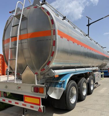 Ermäßigter 3-Achse 4-Achse 36000-50000 Liter Brennstoffölbehälter Halbanhänger von Wosheng