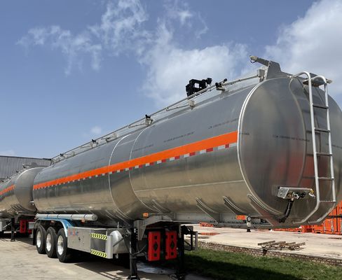 Ermäßigter 3-Achse 4-Achse 36000-50000 Liter Brennstoffölbehälter Halbanhänger von Wosheng