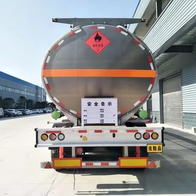 Standard-Achs-Tri-Achs-Edelstahl-Tanker-Anhänger für den Transport von Brennstoff-Diesel-Rohöl