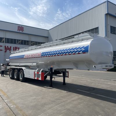 3 Achsen Stabiler Kohlenstoffstahl Aluminiumlegierung Edelstahl Tankwagen Halbanhänger mit Nice