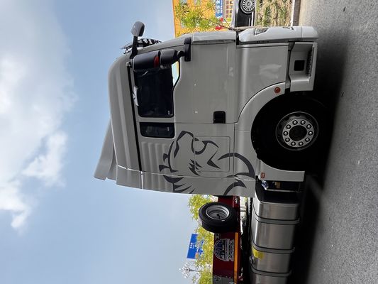 Hot Sitrak C7H Traktor 6x4's beliebter Lkw Typ 20001-25000 kg GVW 3 Passagiere