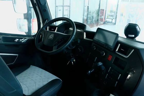 570 PS Sinotruk Huanghe X7 4X2 Euro 6 Luftfederung Automatisches Getriebe Traktor