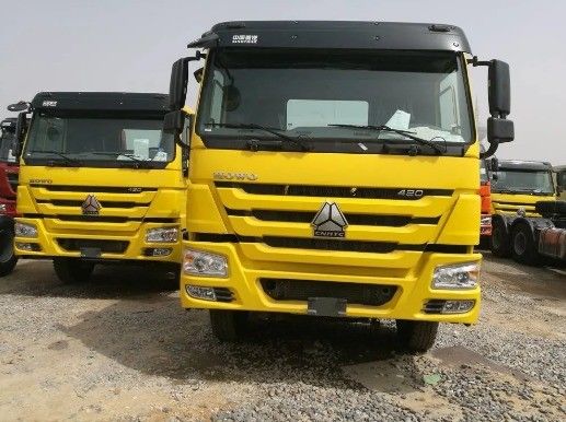 Segment Schwerlastwagen Sinotruk Howo Gebraucht-Dump-Anhänger Traktorkopf 4x2 6x4 Euro 5/6